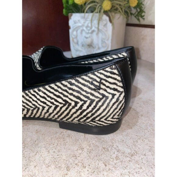 Vionic Womens Willa Zebra Print Loafers Size 7.5M Black & White Leather Slip-On - Picture 3 of 7